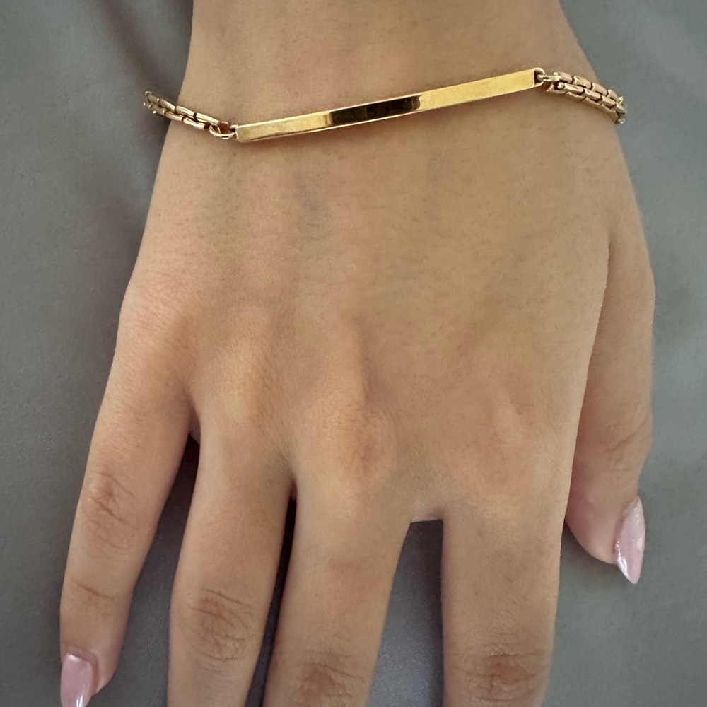 Minimalist Gold Plate Bracelet for Women - Sleek Everyday ID Chain